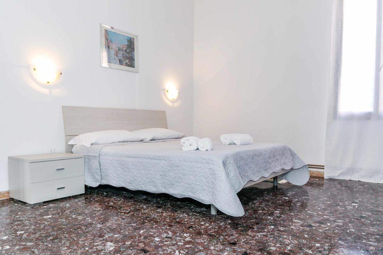 11 Venice Garden Private Garden Parking Free Apartment Marghera Exterior photo