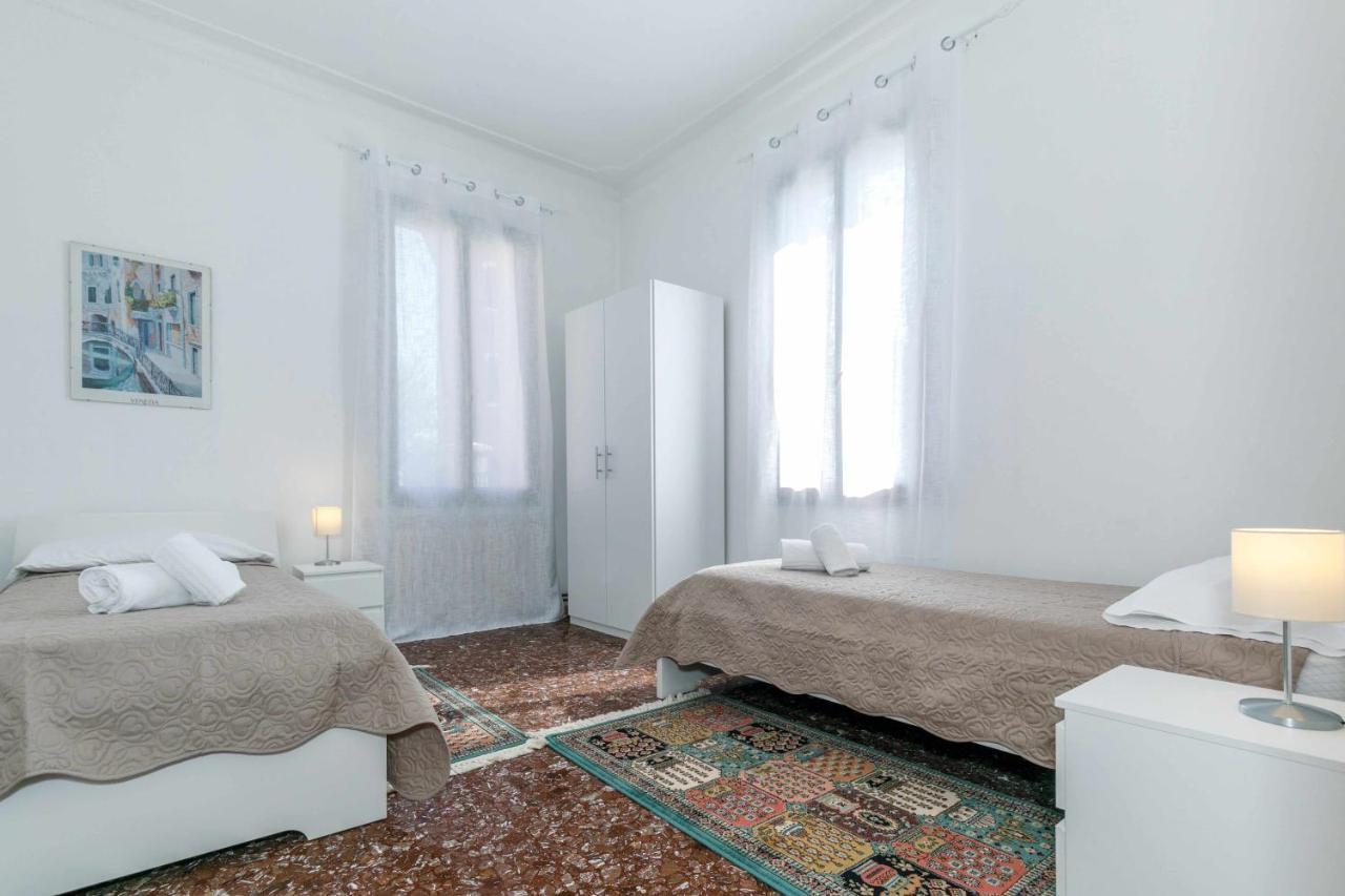 11 Venice Garden Private Garden Parking Free Apartment Marghera Exterior photo